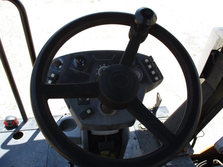 2012-caterpillar-cb54-image-9