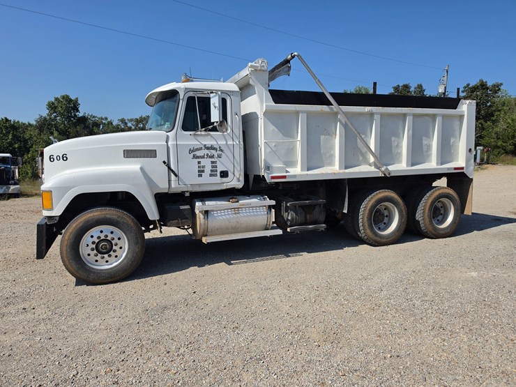 1996-mack-ch600-image-3