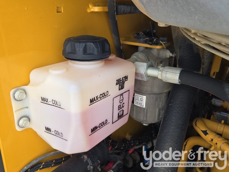2019-caterpillar-259d3-image-31