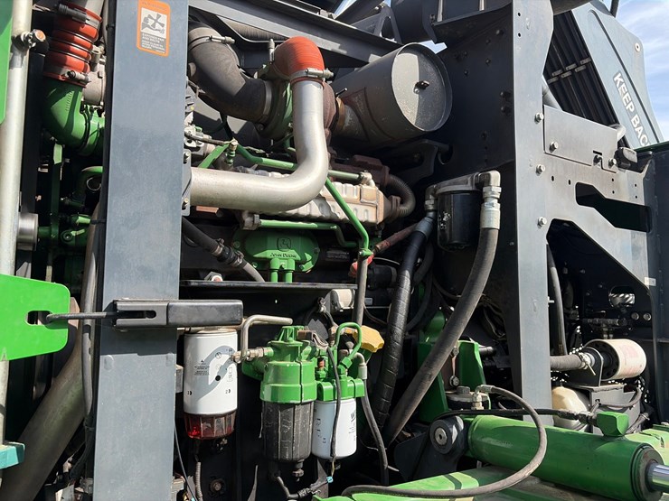 2015-deere-853m-image-35