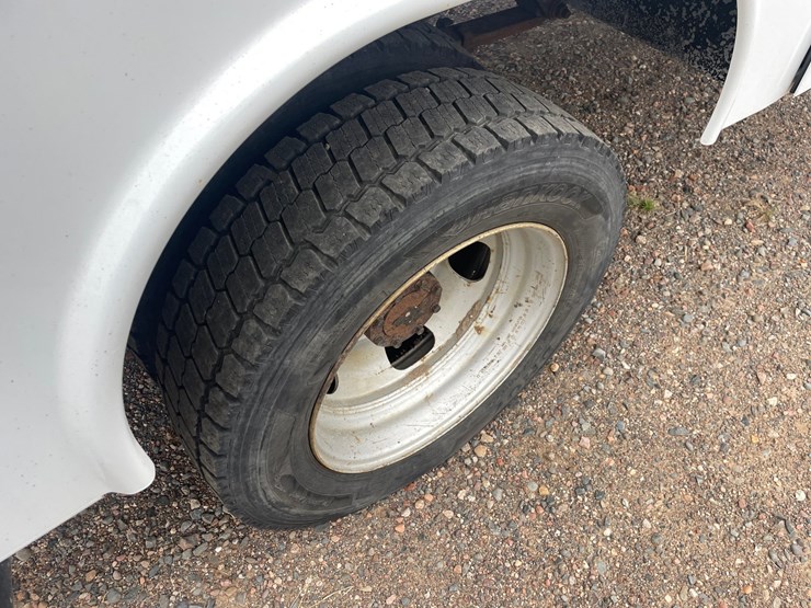#1469-•-2015-ram-4500-service-truck-(has-mn-title)-image-11
