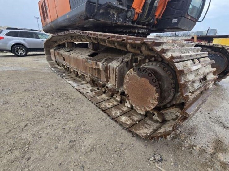 2012-hitachi-zx350-lc-image-28