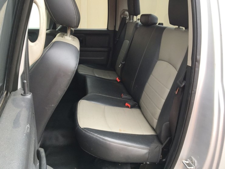 2012-dodge-1500-image-11