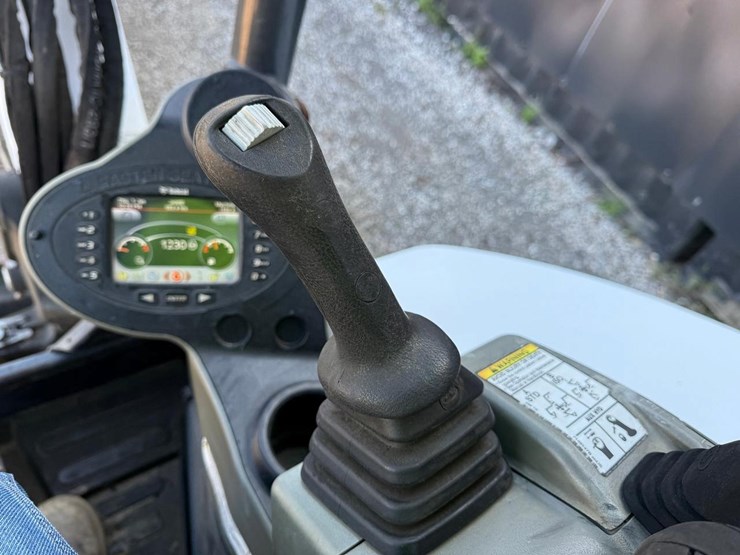 2019-bobcat-e50-image-23