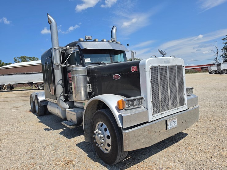 1992-peterbilt-379-image-18