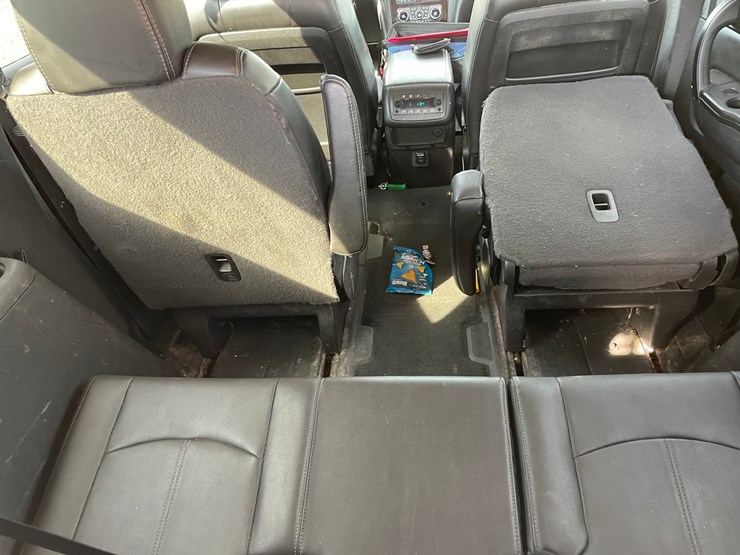 2016-chevrolet-traverse-image-14