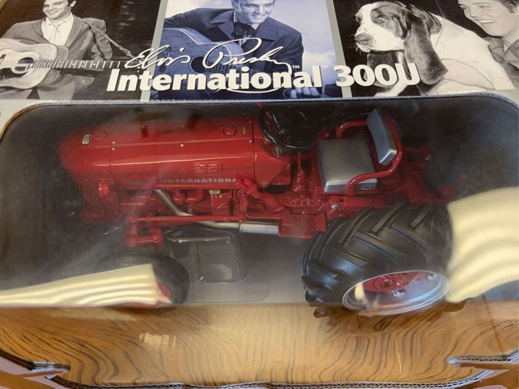 1/16-international-300-utility-elvis-presley-edition-image-3