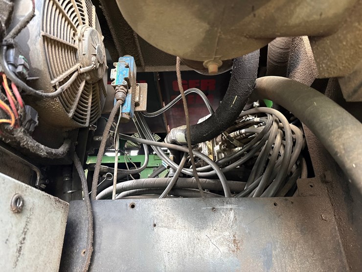 deere-2154d-image-51