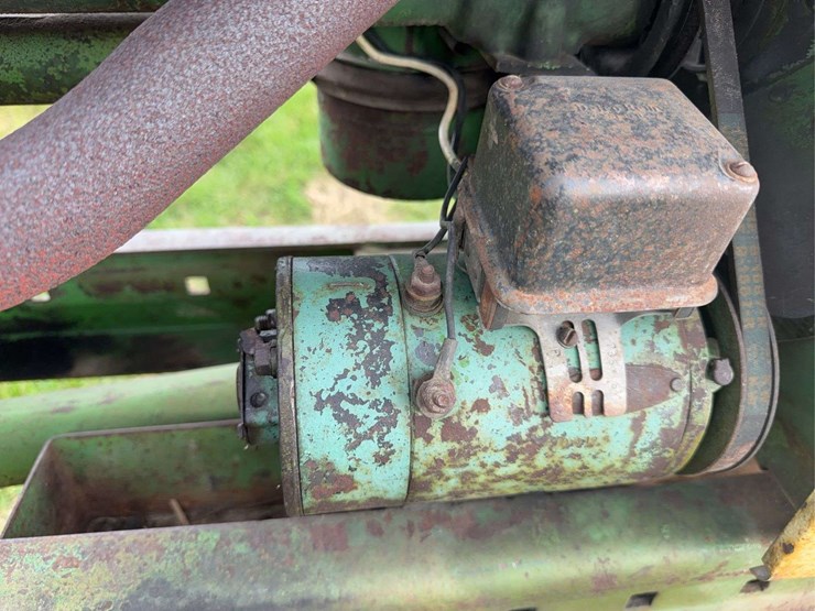 john-deere-b-image-26