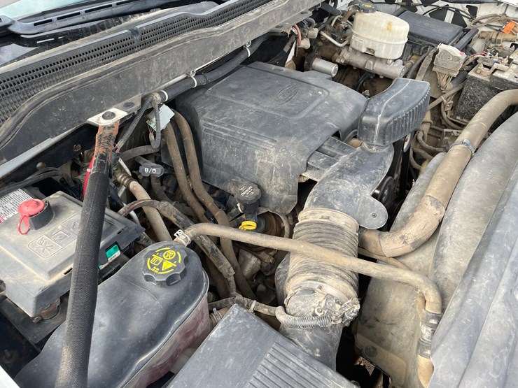 2019-chevrolet-2500-image-40