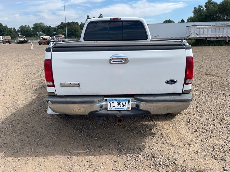 2004-ford-f350-image-4