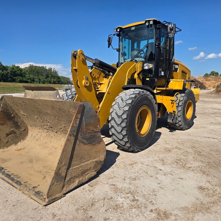 2016 CATERPILLAR 930M