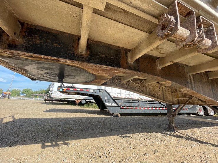#1324-•-flatbed-semi-trailer-**parts-only**-(no-title)-image-11