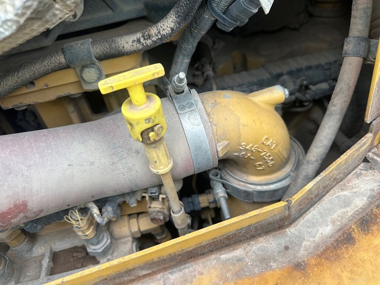 caterpillar-d6t-lgp-image-60