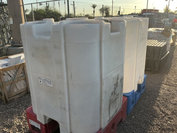 (2)-330gal-plastic-totes-image-3