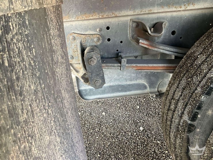 2009-utility-flatbed-image-38
