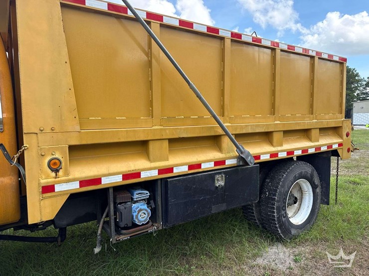 2006-ford-f650-image-26
