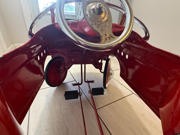 #1011-•-vintage-fdny-fire-fighter-pedal-car---engine-23-image-6