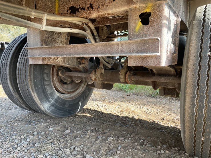 #1324-•-flatbed-semi-trailer-**parts-only**-(no-title)-image-16