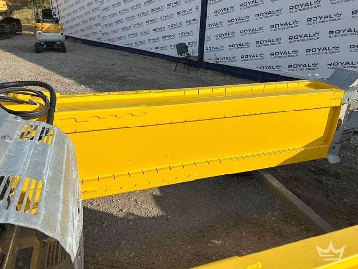 crash-trailer-image-7