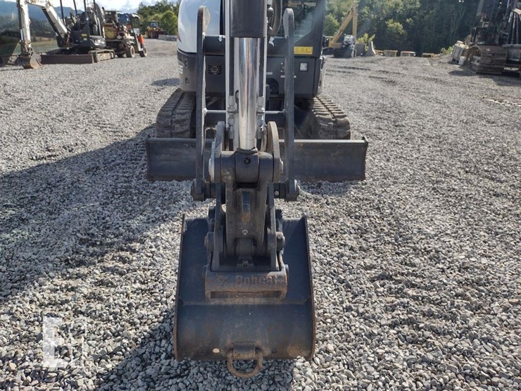 2023-bobcat-e35r2-image-24