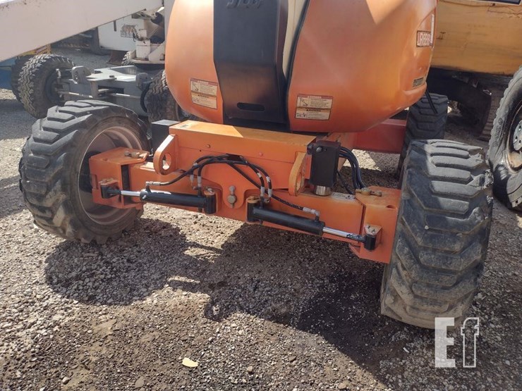 2005-jlg-600a-image-4