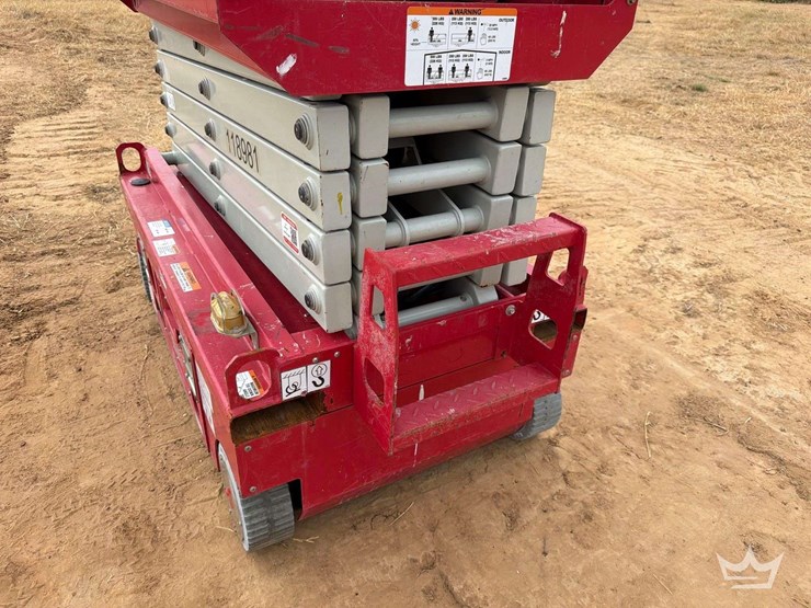 2020-mec-micro19-scissor-lift-image-18