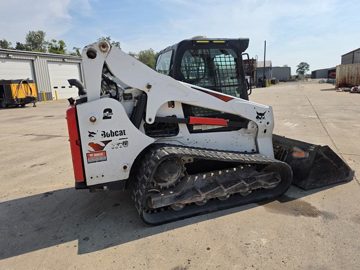 2022-bobcat-t770-image-7
