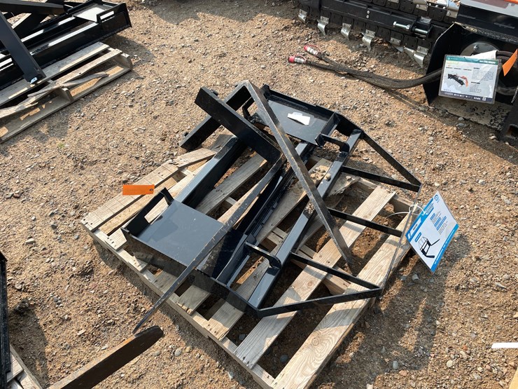 #2071-•-2026-mower-king-skid-steer-forks-image-3