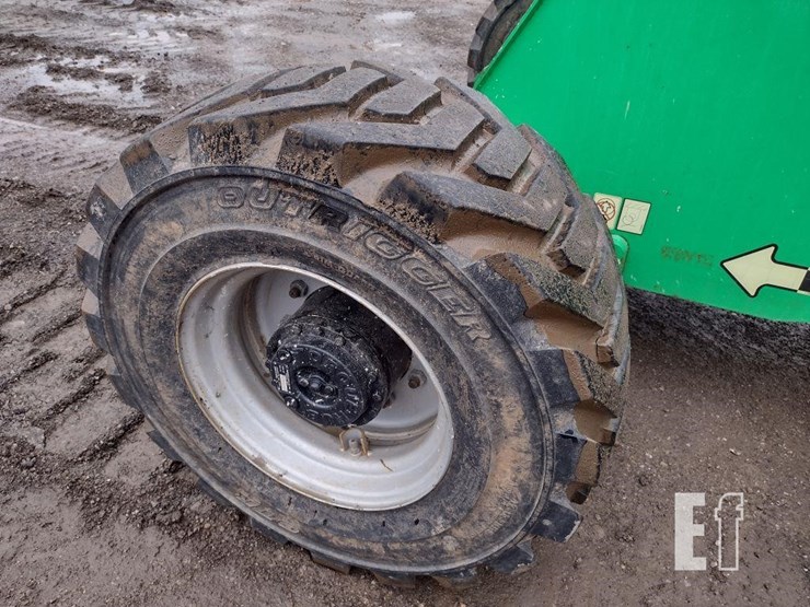 2019-jlg-460sj-image-16