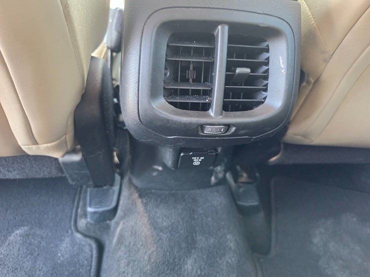 2015-jeep-cherokee-image-52