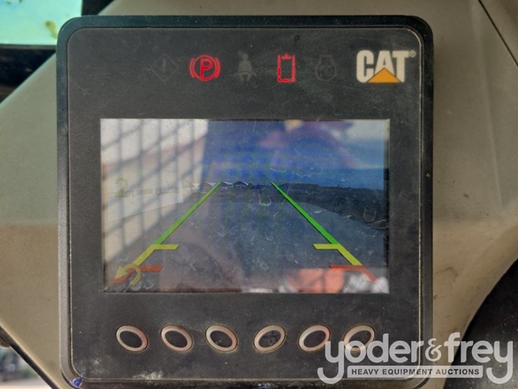 2023-caterpillar-259d3-image-54