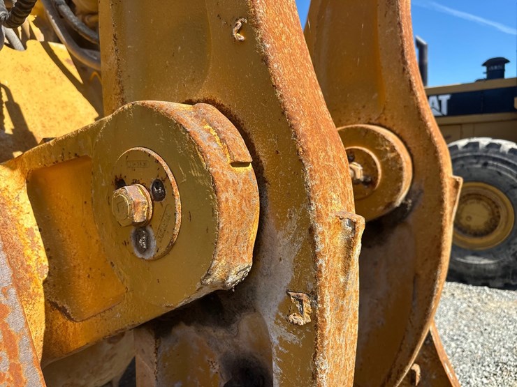 caterpillar-988f-image-19