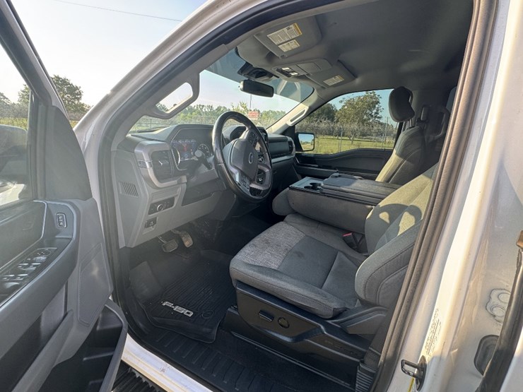 2023-ford-f150-xlt-image-9