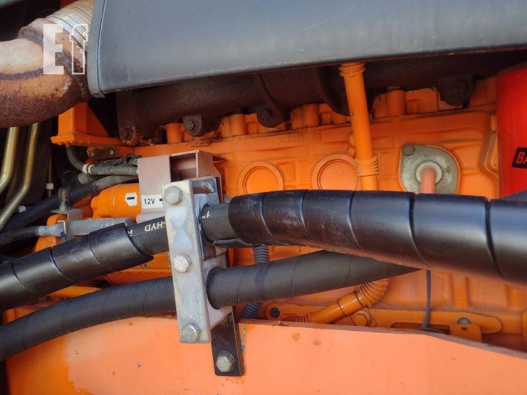 new-holland-ts115a-image-35