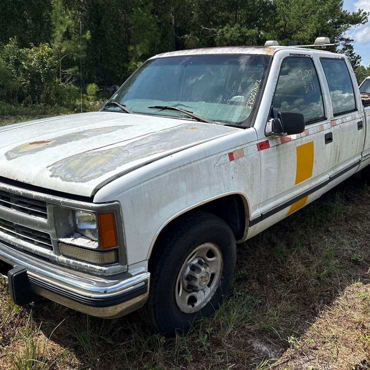 2000 CHEVROLET 3500