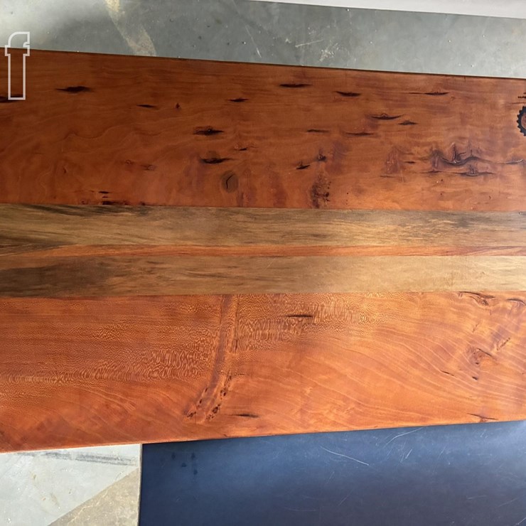 CUSTOM 25