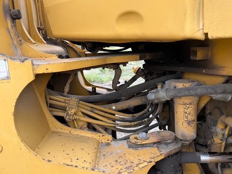 caterpillar-950f-image-12