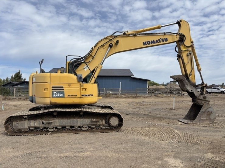 2013-komatsu-pc228us-lc-8-image-6