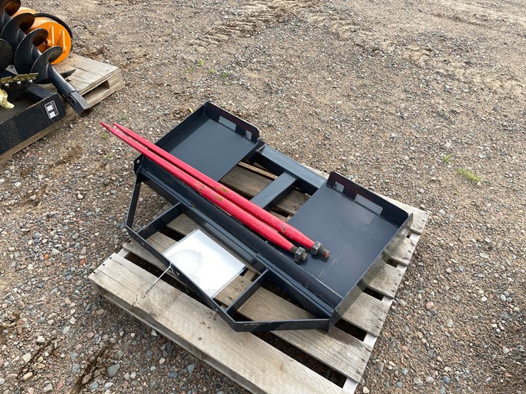 #2024-•-2026-unused-land-honor-skid-steer-bale-spear-attachment-image-3