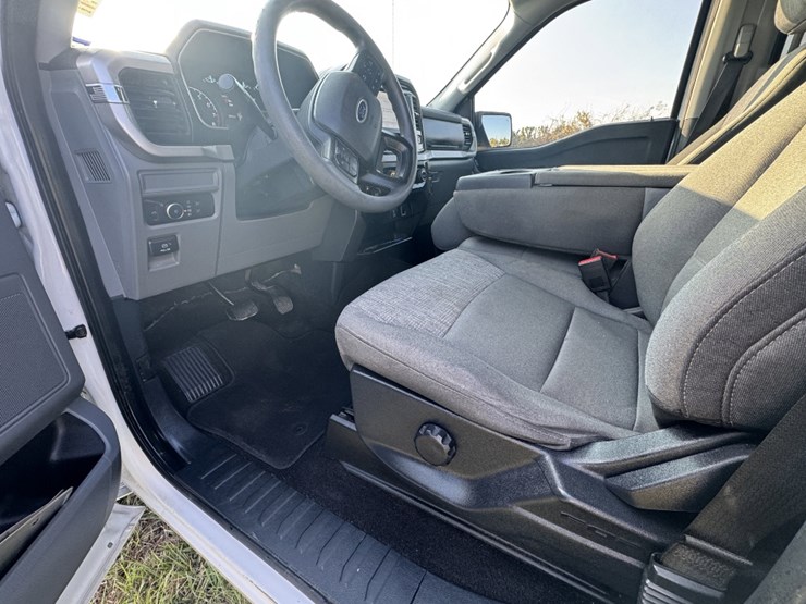 2022-ford-f150-xlt-image-9