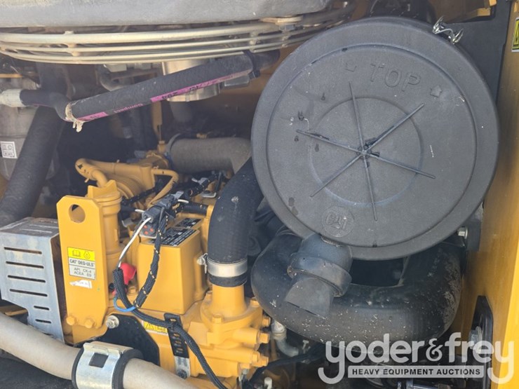 2019-caterpillar-259d3-image-39