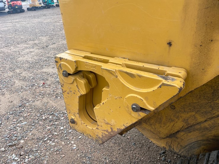 caterpillar-279d3-image-13