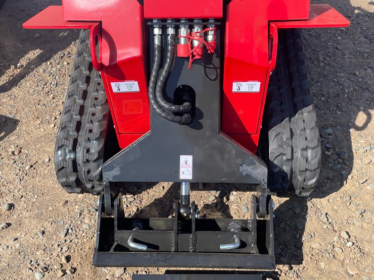 #5501-•-2026-agt-crawler-loader-image-17