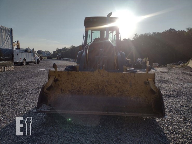2021-deere-310sl-image-2