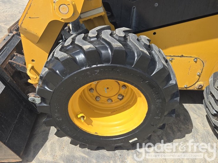 2019-caterpillar-226d-image-9