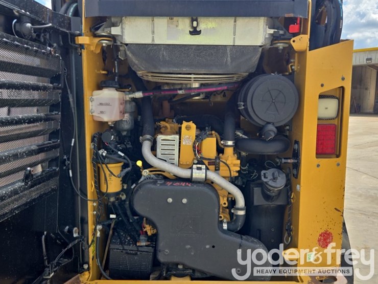 2023-caterpillar-259d3-image-28