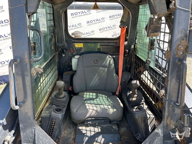 2021-john-deere-317g-compact-track-loader-skid-steer-image-10