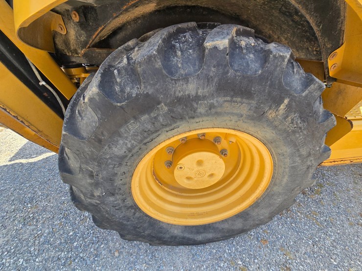 caterpillar-420e-image-120