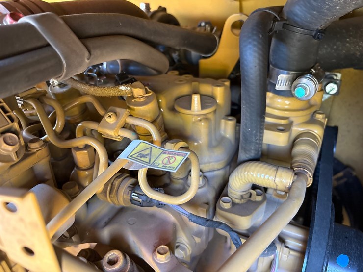 2020-caterpillar-306cr-image-55
